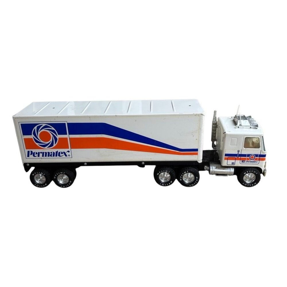 Vintage Nylint GMC 18-Wheeler Permatex Semi Truck Trailer 911-Z Pressed Steel